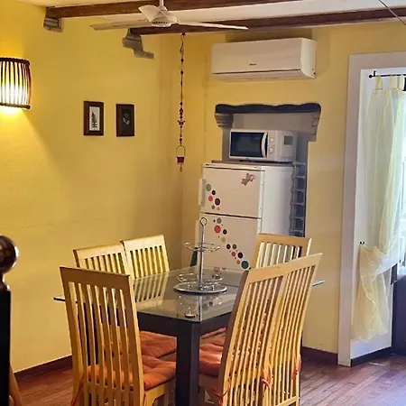 Domus Magistri * Cefalù